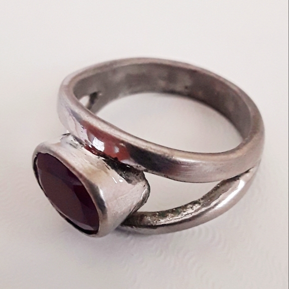 RUBY STONE SILVER RING - Picture 2 of 6